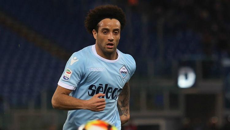 Felipe Anderson resmi mengakhiri petualangannya bersama West Ham United. Pemain asal Brasil itu bakal kembali lagi ke klub lamanya, yaitu Lazio.