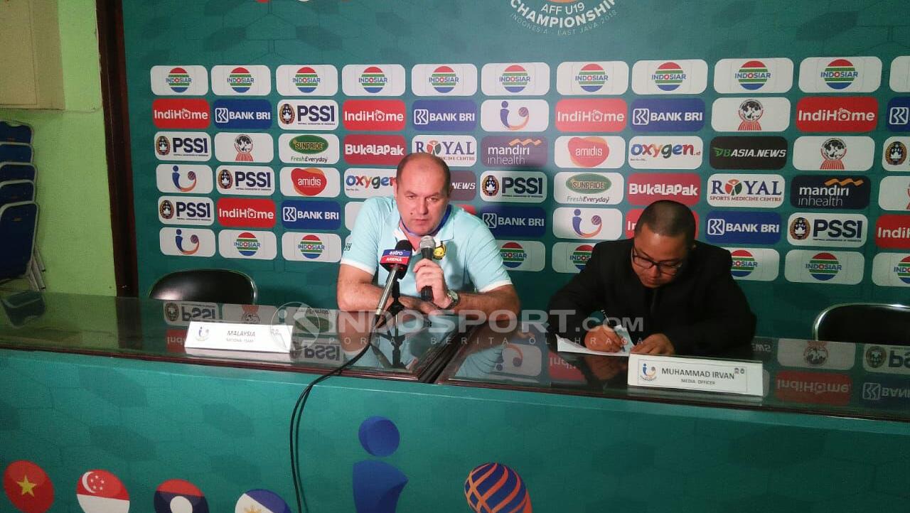 Pelatih Malaysia U-19, Bojan Hodak. - INDOSPORT