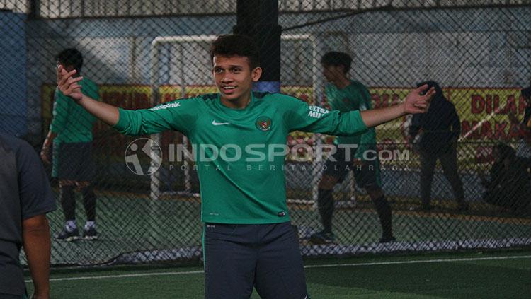 Egy Maulana Vikri saat latihan Timnas U-19 di lapangan futsal. Copyright: Fitra Herdian/INDOSPORT