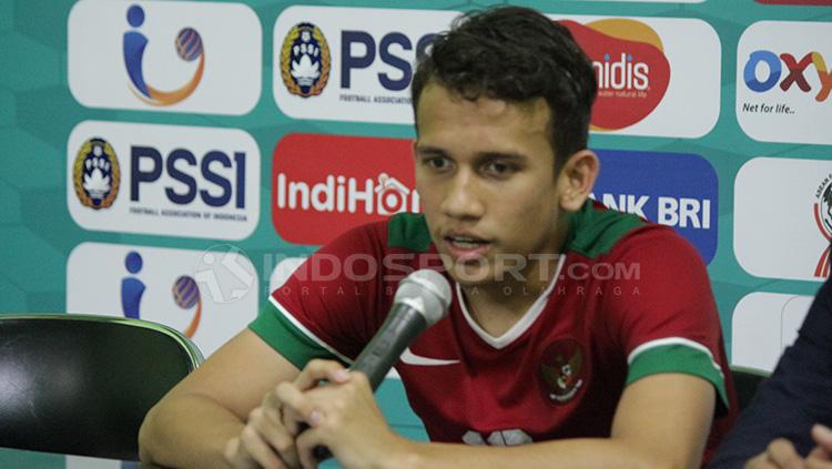 Egy Maulana Vikri dalam jumpa pers usai laga.