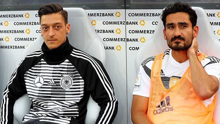 Mesut Ozil dan Ilkay Gundogan, dua gelandang tengah Timnas Jerman di Piala Dunia 2018. Copyright: INDOSPORT