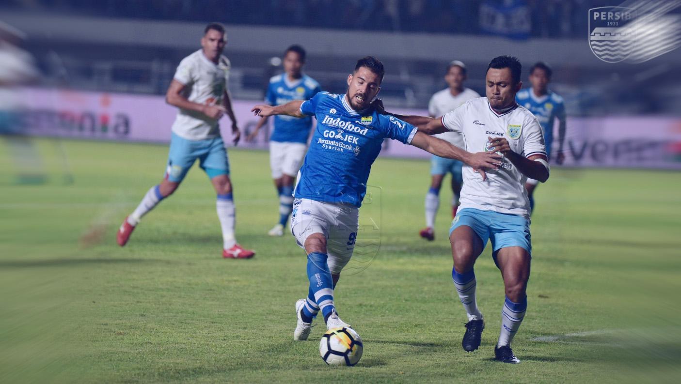 Persib Bandung vs Persela Lamongan Copyright: Twitter@persib