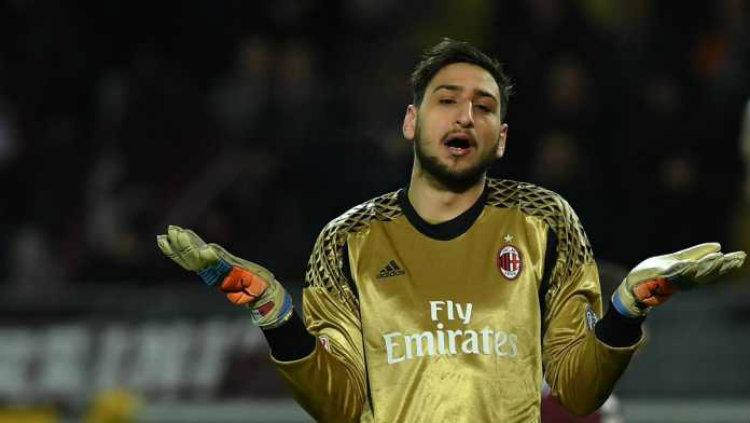 AC Milan bakal jual kiper mereka, Gianluigi Donnarumma, untuk mendatangkan rekan Marko Simic, Dejan Lovren dan Andrej Kramaric.