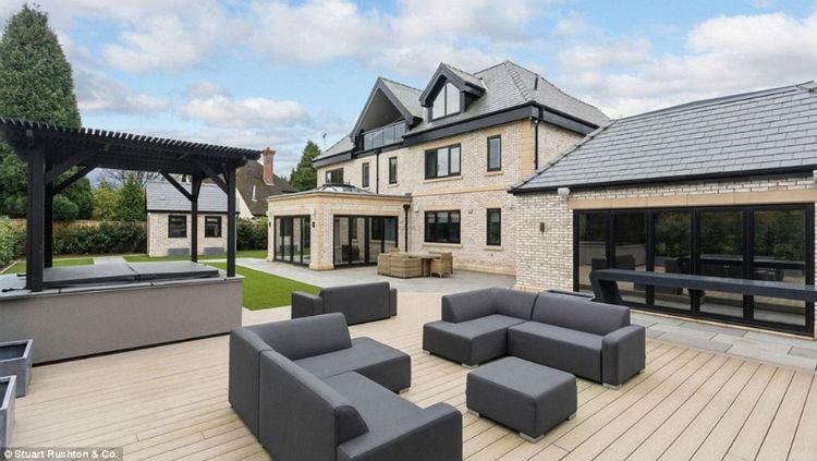 Rumah baru Jordan Pickford. - INDOSPORT