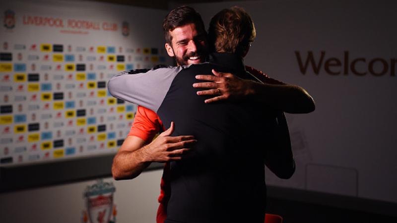 Alisson Becker dan Jurgen Klopp Copyright: INDOSPORT