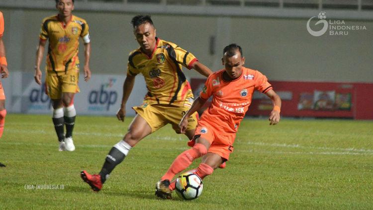 Riko Simanjuntak saat melawan Mitra Kukar. Copyright: liga-indonesia.id