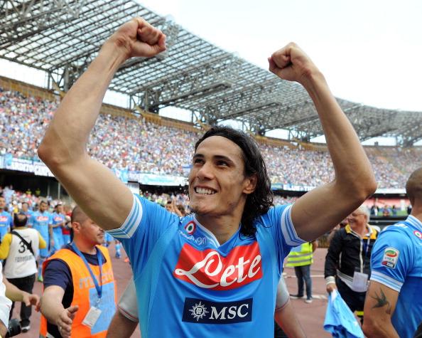 Edinson Cavani saat masih di Napoli. Copyright: INDOSPORT