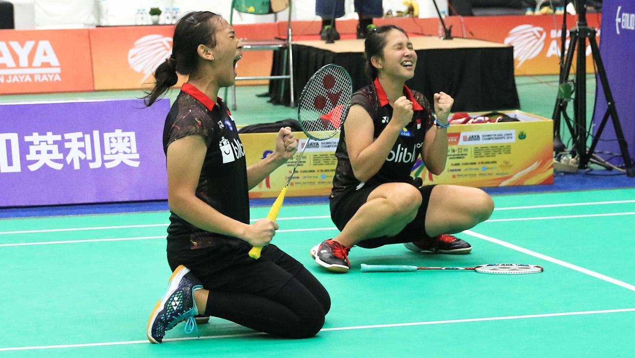 Febriana Dwipuji Kusuma/Ribka Sugiarto berhasil menjuarai Kejuaraan Asia Junior 2018 usai menundukkan pasangan Malaysia Pearly Koong Le Tan/Ee Wei Toh.