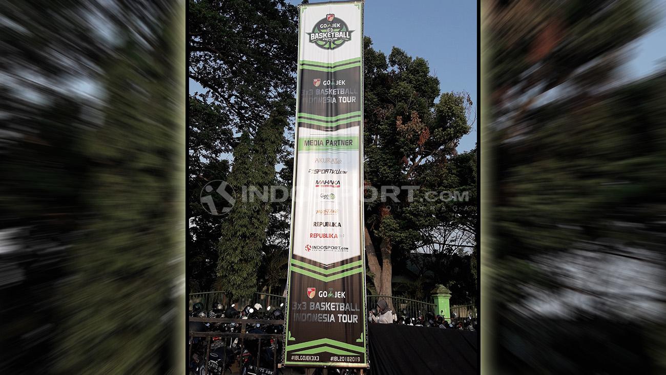 Spanduk Gojek IBL 3x3 Seri II Malang, INDOSPORT menjadi salah satu media partner dari gelaran ini.