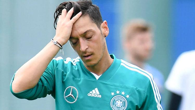Mesut Ozil pasca kekalahan Timnas Jerman di Piala Dunia 2018 Copyright: worldnews.com.ng