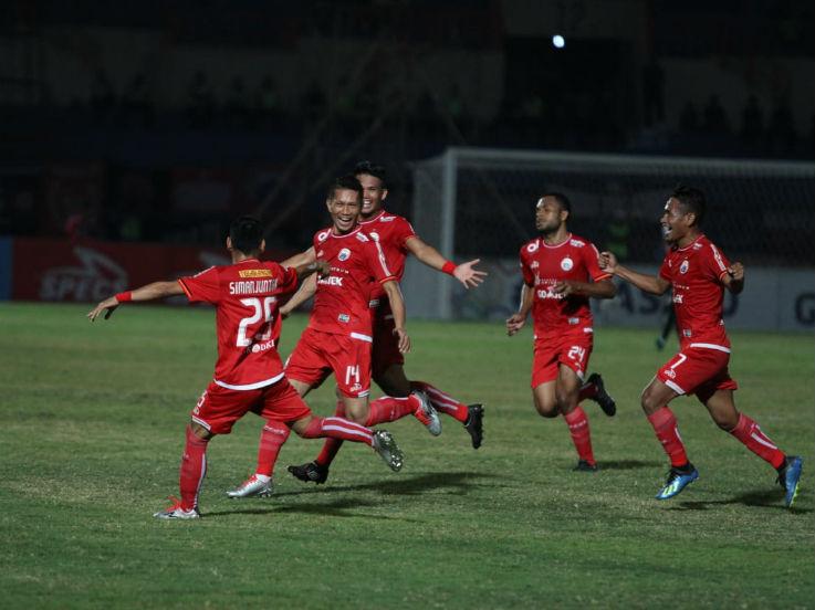 Selebrasi para pemain Persija usai cetak gol ke gawang Bhayangkara FC. Copyright: Media Persija.