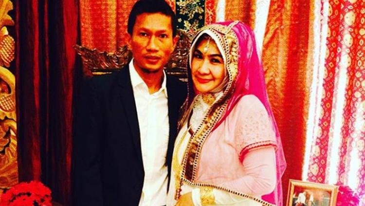 Ismed Sofyan dan istrinya Cut Ita saat menghadiri pernikahan. Copyright: Instagram@ismedsofyan