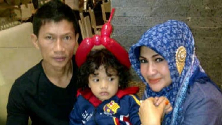 Ismed Sofyan, istri dan anaknya. Copyright: Instagram@ismedsofyan