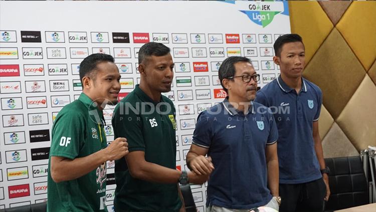 Konferensi pers jelang Persebaya vs Persela. Copyright: Fitra Herdian/INDOSPORT