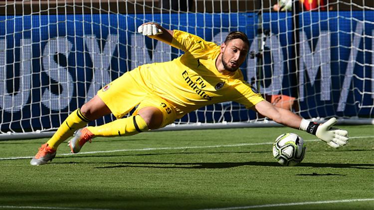 Terancam ditinggal Gianluigi Donnarumma, AC Milan bergerak cepat dan berencana untuk segera memboyong kiper muda Belgia.