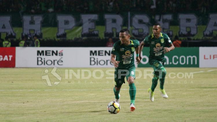 Oktafianus Fernando, winger Persebaya Surabaya. Copyright: Fitra Herdian Ariestianto/INDOSPORT