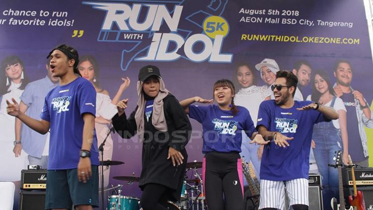 Achmad Kevin Aprilio, Ayu Putrisundari, Ghea Indrawari, dan Glen Samuel. Copyright: Dimas Ramadhan/INDOSPORT