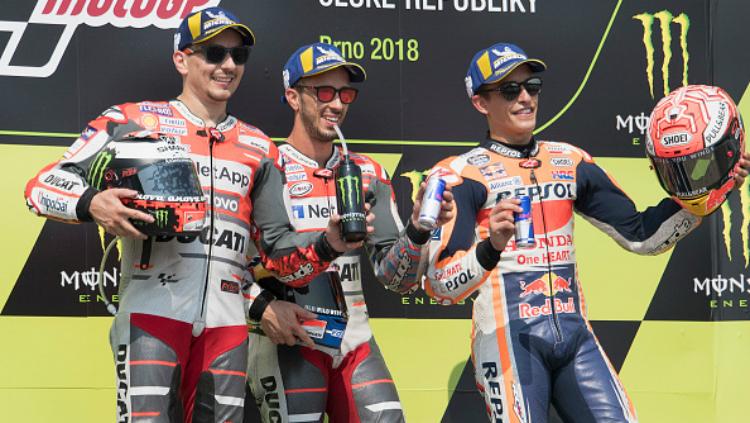 Jorge Lorenzo, Andrea Dovizioso, dan Marc Marquez di podium MotoGP Ceko 2018. - INDOSPORT