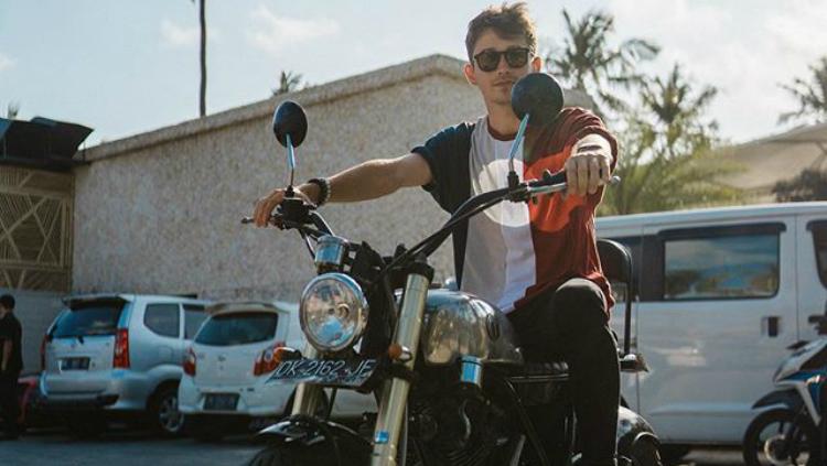 Charles Leclerc Saat berlibur di Bali - INDOSPORT