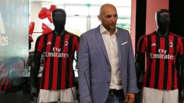 Christian Abbiati sewaktu masih menjabat manajer tim AC Milan.