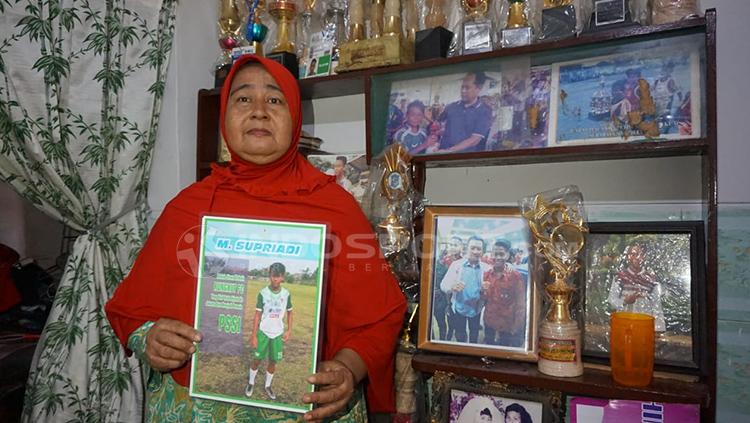 Kalsum ibu Mochammad Supriadi.