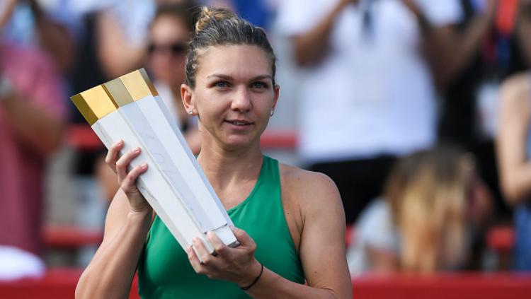 Simona Halep memenangkan Rogers Cup 2018. Copyright: INDOSPORT