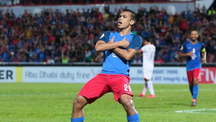 Bintang Malaysia Safawi Rasid saat mencetak gol di pertandingan Johor Darul Takzim vs Persija Jakarta di Piala AFC 2018.