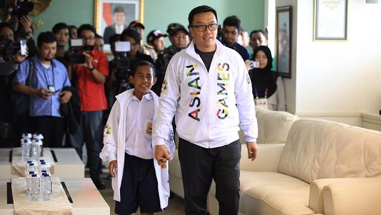 Imam Nahrawi sambut Yohanis Gama Mashall di kantor kemenpora. Copyright: Imam Nahrawi