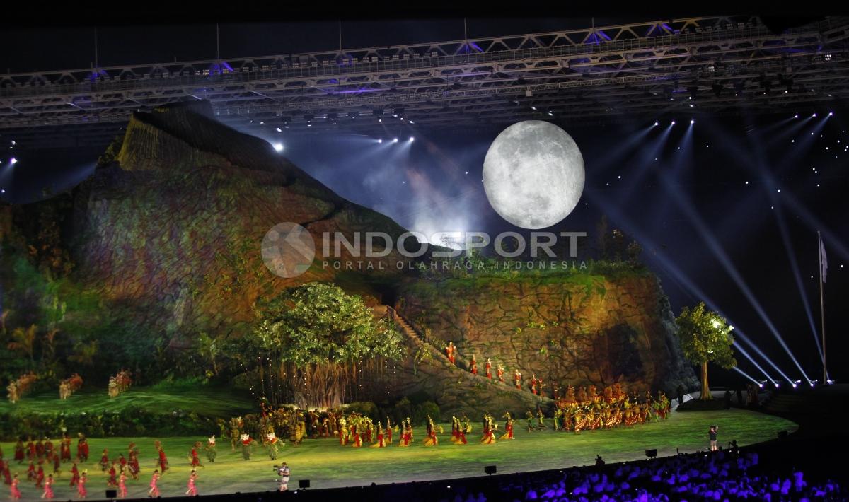 KTarian tradisional yang ditampilkan di pembukaan Asian Games 2018.