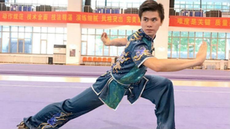 Atlet wushu Indonesia, Edgar Xavier Marvelo, berhasil meraih medali emas nomor Changquan pada Kejuaraan Dunia Wushu 2019 di Shanghai, China. - INDOSPORT