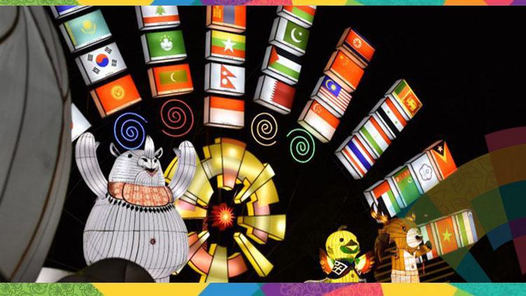 Ancol menyajikan festival lampion untuk menyambut Asian Games 2018. Copyright: INDOSPORT
