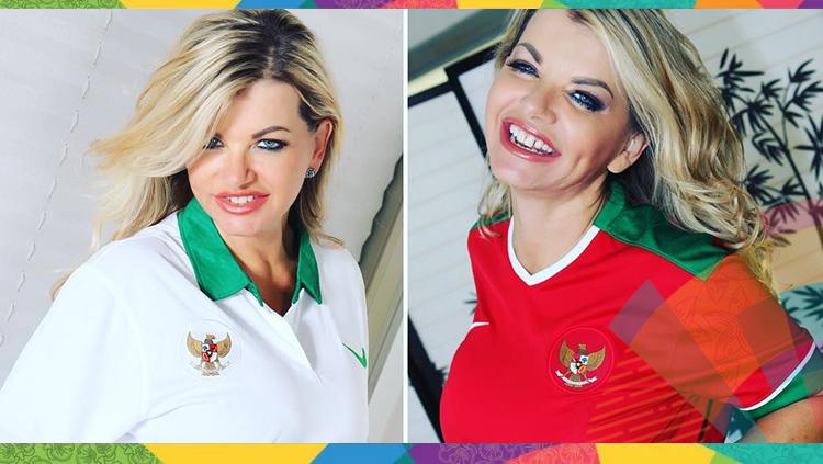 Bintang film dewasa asal Norwegia, Vicky Vette sering menampilkan kemolekan tubuhnya saat menggunakan jersey tim sepak bola kesayangannya.