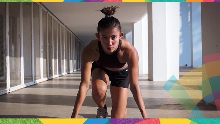 Atlet lari halang 100 m putri Indonesia, Emilia Nova yang menjalani latihan pemulihan paska operasi - INDOSPORT