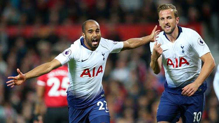 Selebrasi gol oleh Harry Kane dan Lucas Moura yang berhasil menjebol gawang Manchester United.
