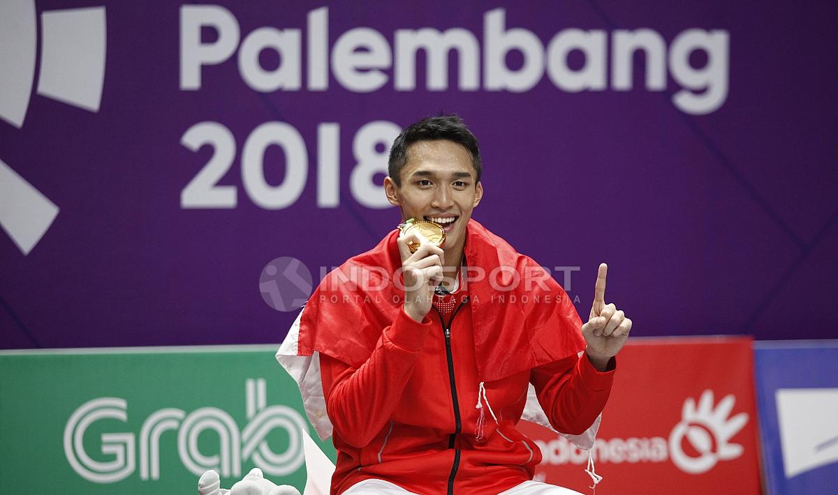 Tunggal putra Indonesia, Jonatan Christie, menyabet medali emas nomor perseorangan cabang olahraga bulutangkis Asian Games 2018.