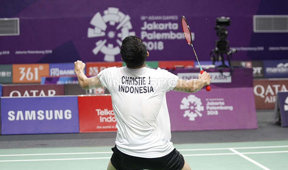 Aksi selebrasi Jonatan Christie usai menang dan memastikan raih medali emas Asian Games 2018.