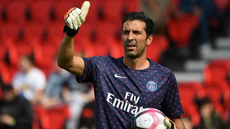 Buffon ungkap bahwa dirinya lebih bahagia berada di PSG ketimbang di Italia Copyright: fourfourtwo