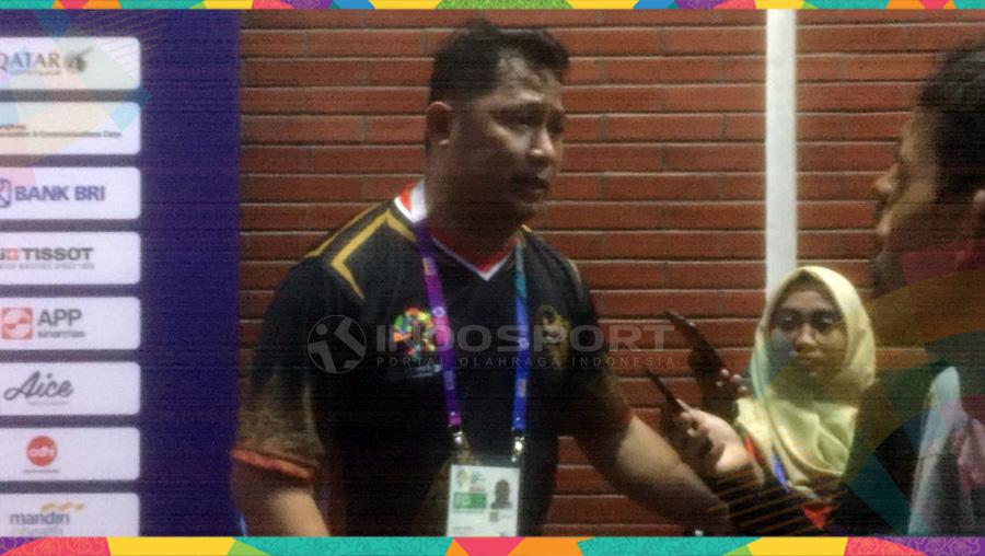 Abas Akbar, pelatih pencak silat Indonesia.