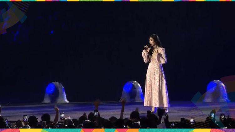 Isyana Sarasvati membawa lagu di acara penutupan Asian Games 2018. Copyright: Istimewa