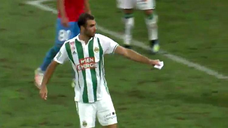 Kejadian Unik saat laga Liga Europa, Steaua Bucharest vs Rapid Vienna.