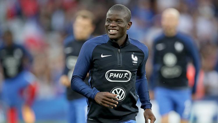 NGolo Kante yang selalu tersenyum.