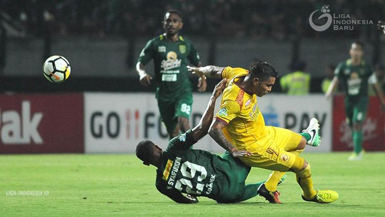 Sriwijaya FC vs Persebaya Surabaya Copyright: Liga Indonesia