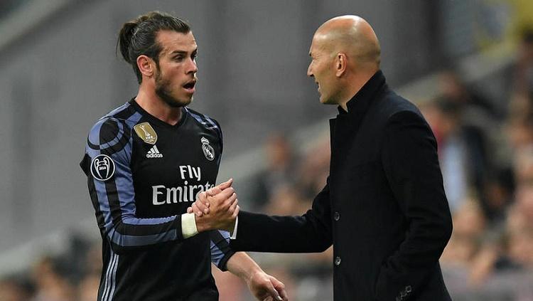Bale dan Zidane pernah dirumorkan sempat bersitegang satu sama lain Copyright: fourfourtwo