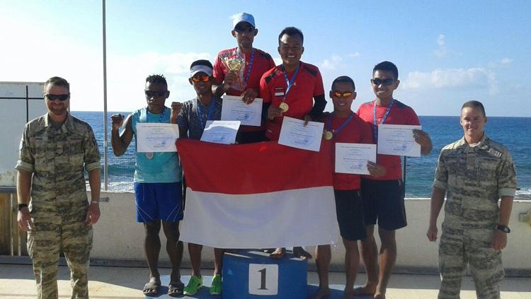 Pasukan Garuda Satgas Indobatt (Indonesian Battalion) berhasil mendapatkan gelar juara Triathlon di Libanon. Copyright: Badarudin Puspen TNI