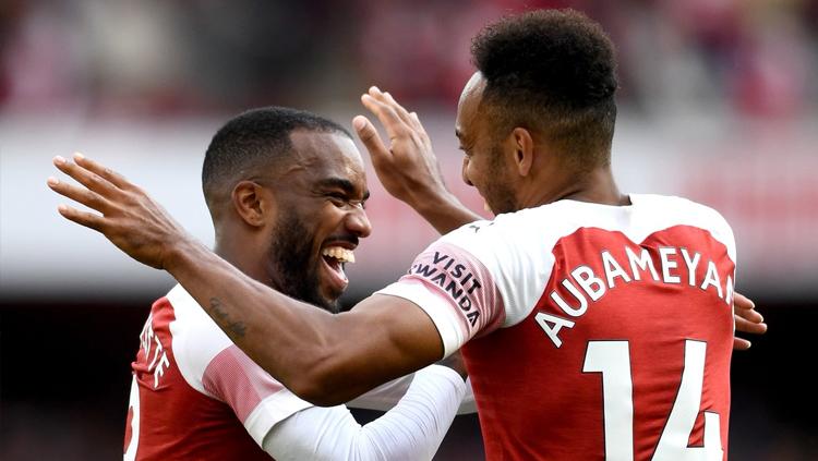 Aubameyang dan Lacazette menjadi dua pencetak gol Arsenal saat melawan Everton. Copyright: Twitter.com/Arsenal