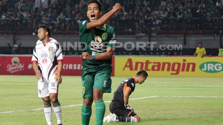 Pemain Persebaya, Misbakus Solikin.
