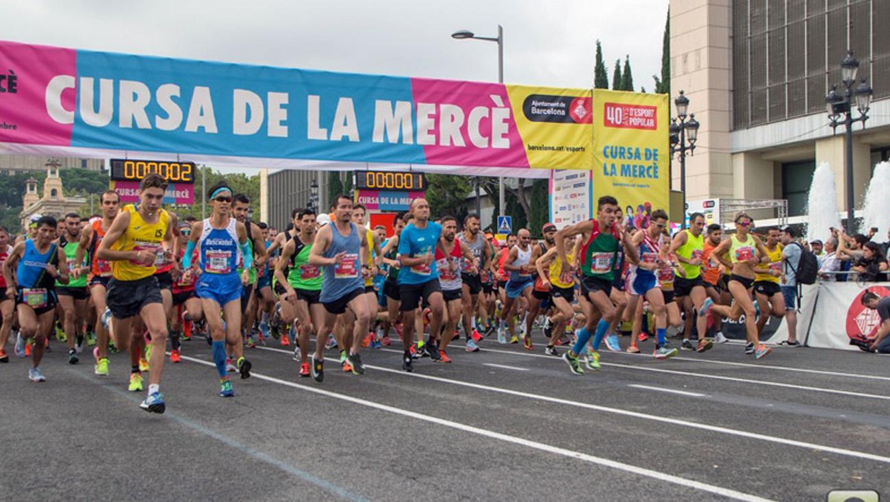 Gerry Salim dan Dimas Ekky Sejenak Tinggalkan Balapan dan Ikut ‘La Cursa de la Mercè’ lomba lari sejauh 10 km di Barcelona. Copyright: Astra Honda Racing Team