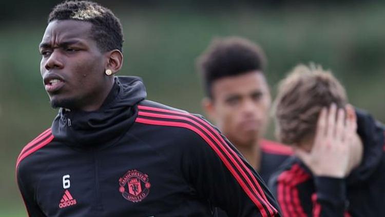 Paul Pogba saat sesi latihan Manchester United.