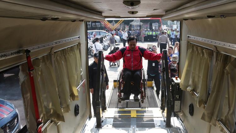 Atlet difabel mengikuti simulasi transportasi persiapan penyelenggaraan Asian Para Games 2018. Copyright: INAPGOC