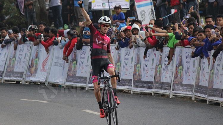 Benjamin Dyball berhasil menjadi juara dietape keempat ITdBI 2018.